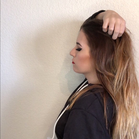 Meet your Posher, Amanda - Picture 1 of 2